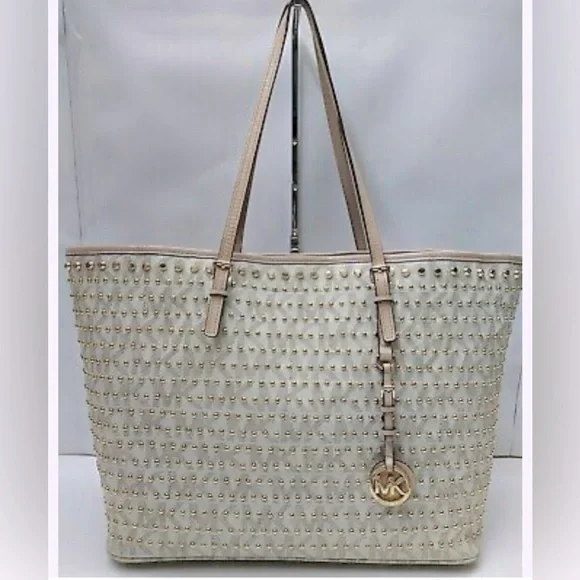 Michael Kors Monogram Signature Vanilla Studded Large Travel Tote - Picture 5 of 8